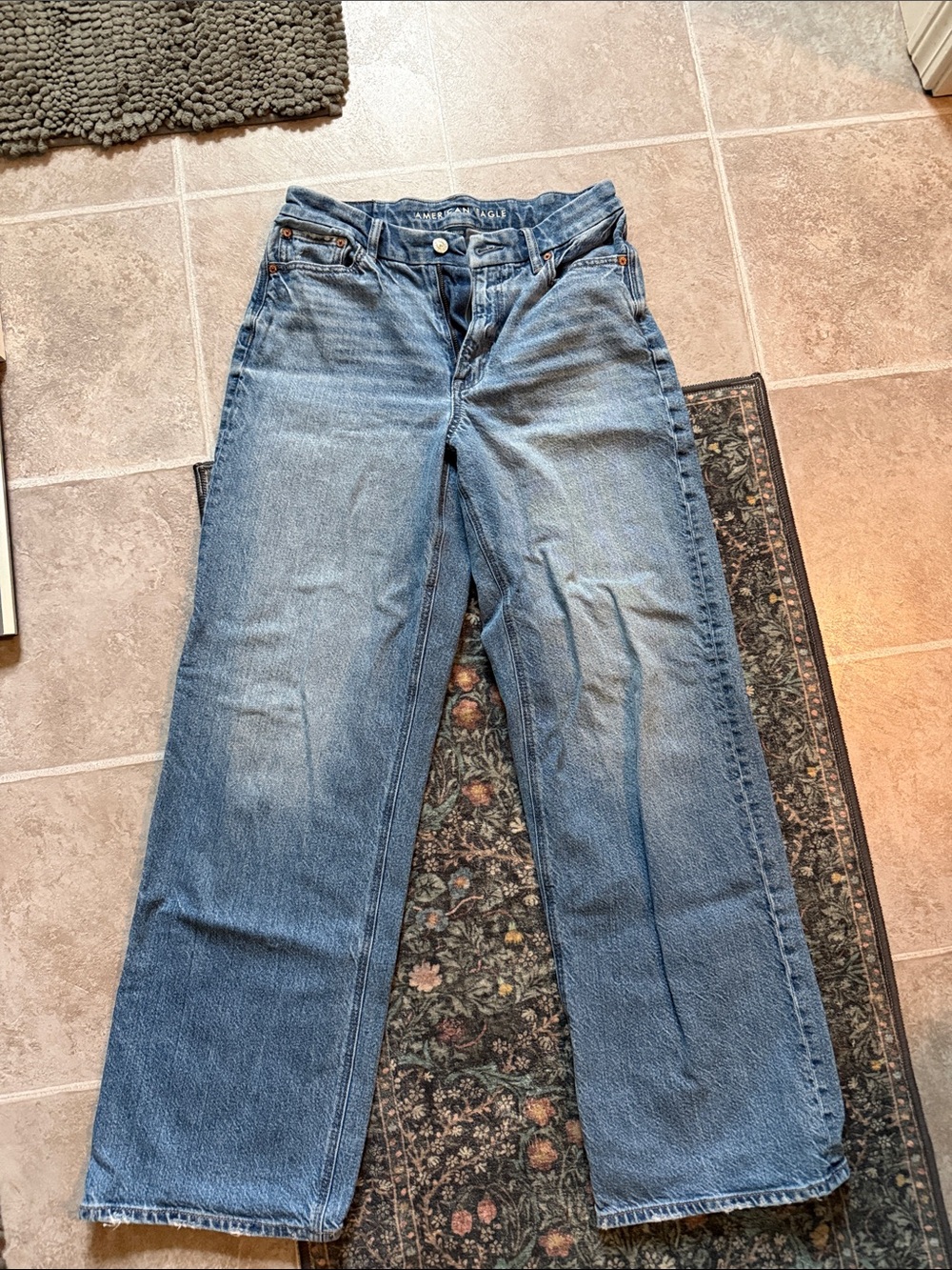 American Eagle Outfitters Women's Wide-Leg Jeans in Light Blue Denim